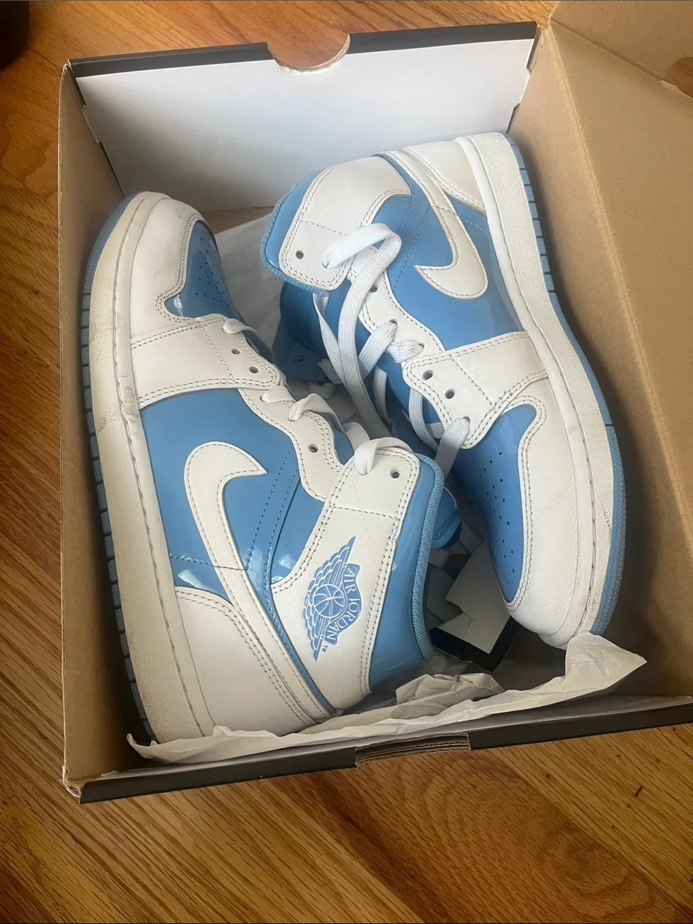 Jordan men' Mid-Top Sneakers - White & Light Blue